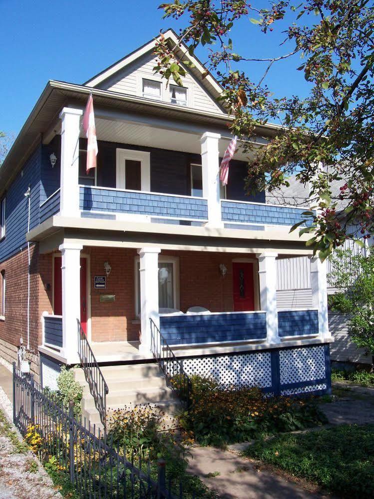 Bluecrest Bed And Breakfast Niagara Falls Exterior photo